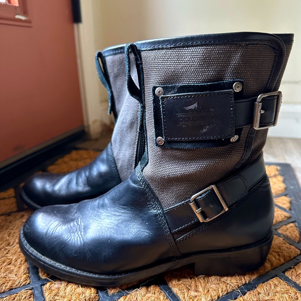 Women's Harley-Davidson motorcycle black leather short boots